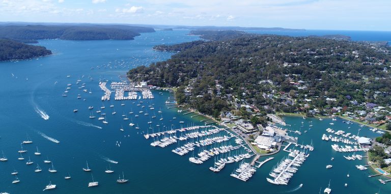 pittwater to coffs yacht tracker